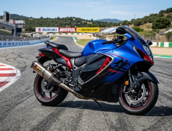 Hero Xtreme 160R 4V 2026 Streetfighter Motorcycle India Launch Hero Xtreme 160R 4V 2026 streetfighter performance bike on Indian highway